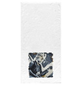 Dazzling The Crowd Bath Towel - Beyond T-shirts
